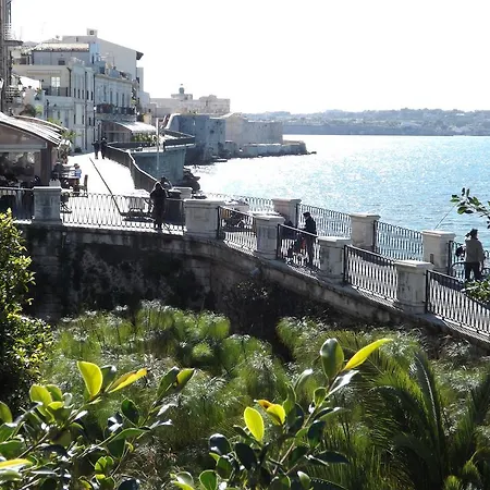 فندق مبيت وإفطار Siracusa Holidays سيراكوزا
