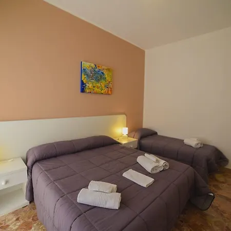 Siracusa Holidays 3*