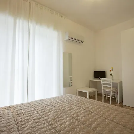 Bed and Breakfast Siracusa Holidays 3*